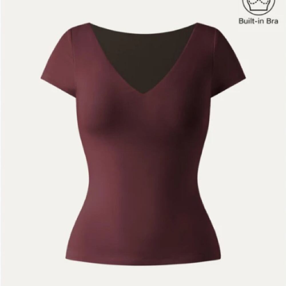 NWT OGL Ruby Red Brami T-Shirt XS V-Neck Built-In Bra Short Sleeve Top